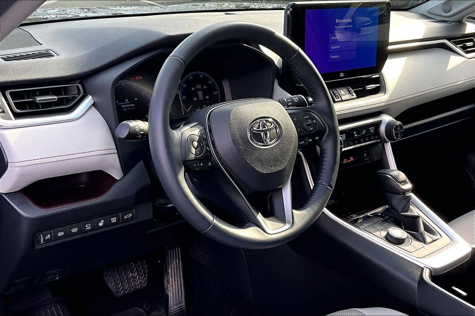 Used 2023 Toyota RAV4 Limited AWD/4WD image 17