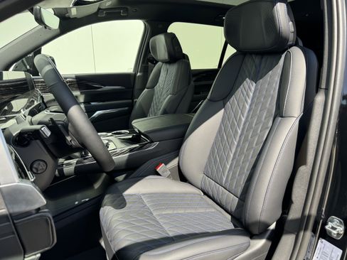 New 2025 Cadillac Escalade IQ Sport 1 w/ Smart Trailering package image 11