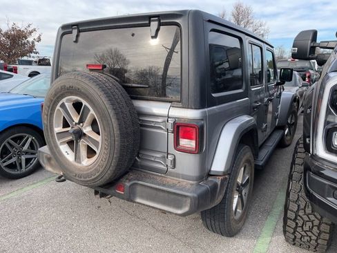 Used 2021 Jeep Wrangler Unlimited Sahara image 7