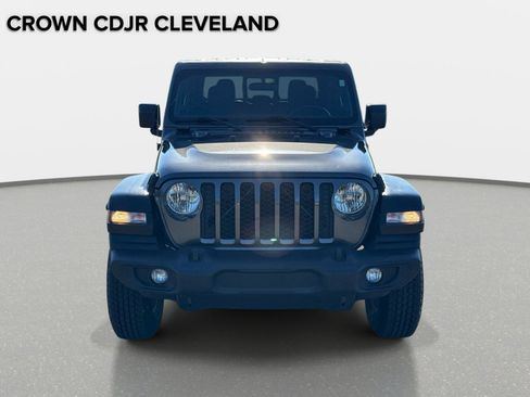 Used 2020 Jeep Gladiator Sport w/ Quick Order Package 24S AWD/4WD image 10