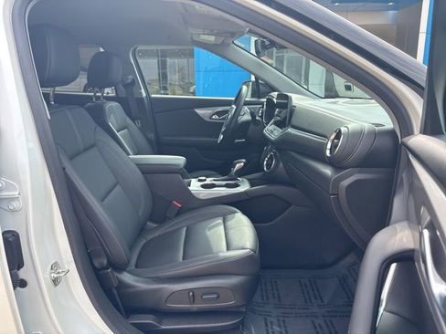 Used 2023 Chevrolet Blazer LT w/ Midnight/Sport Edition FWD image 23