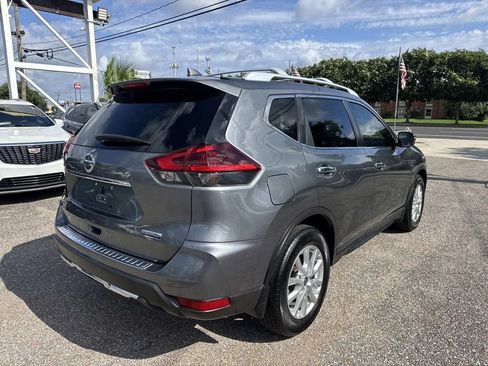 Used 2020 Nissan Rogue S w/ Special Edition Package FWD image 8