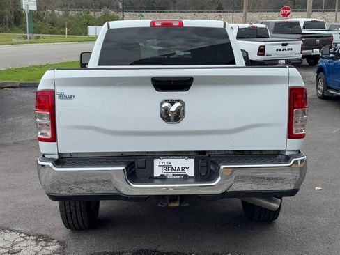 Used 2024 RAM 2500 Big Horn AWD/4WD image 10