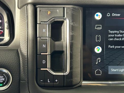 Used 2022 GMC Yukon XL Denali image 26