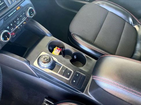 Used 2024 Ford Escape ST-Line image 16