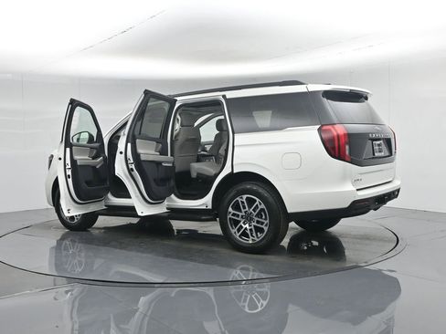 New 2026 Ford Expedition Active image 35