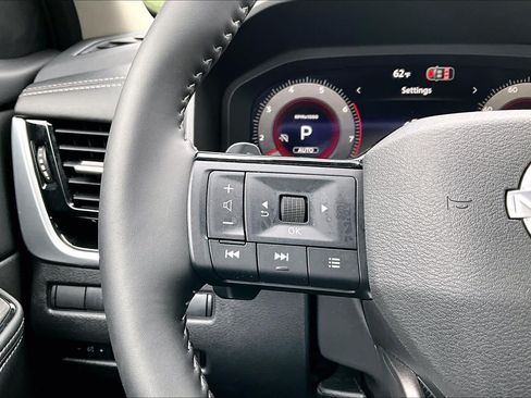 Used 2026 Nissan Rogue SL AWD/4WD image 24