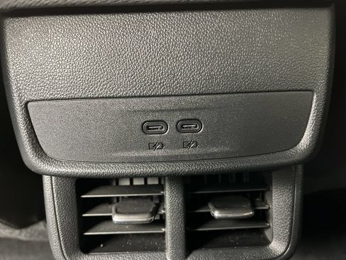 Certified 2026 Chevrolet Equinox LT AWD/4WD image 11