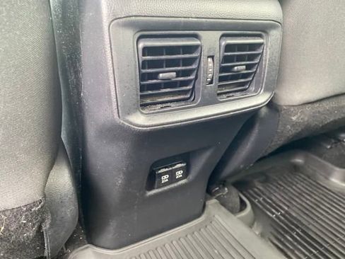 Used 2020 Toyota RAV4 XLE image 17