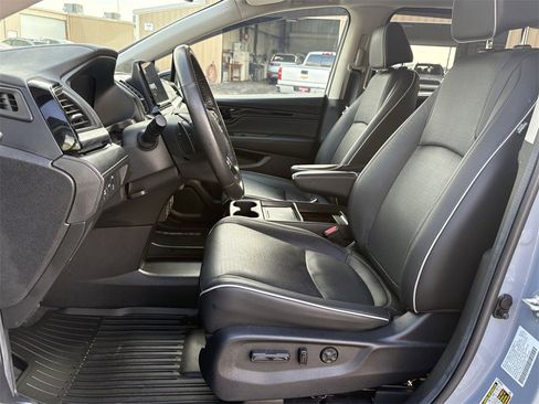 Used 2025 Honda Odyssey Elite image 12