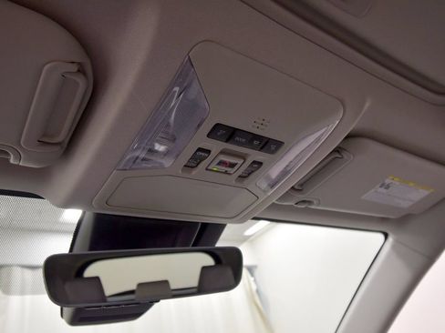 Used 2025 Toyota RAV4 Limited w/ Advanced Technology Package AWD/4WD image 29