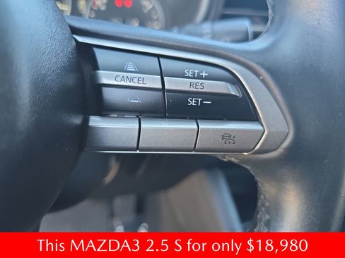 Used 2023 MAZDA MAZDA3 s FWD image 24