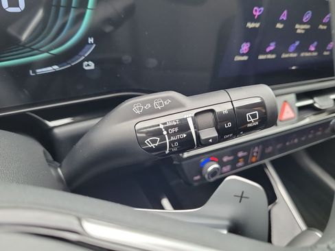 New 2026 Kia Niro EX FWD image 29