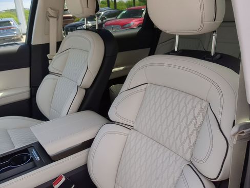 New 2026 Lincoln Nautilus Black Label AWD/4WD image 10