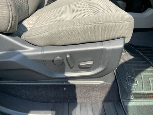 Used 2019 Ford F150 XLT w/ Equipment Group 302A Luxury AWD/4WD image 56