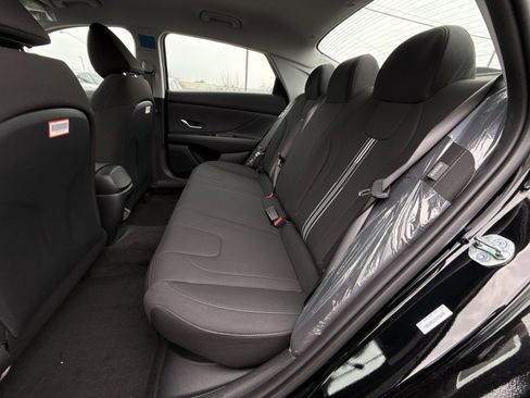 New 2026 Hyundai Elantra Blue image 24