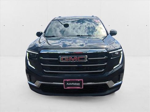 Used 2024 GMC Acadia Elevation image 2