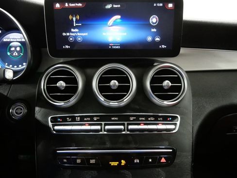 Used 2022 Mercedes-Benz GLC 300 4MATIC w/ AMG Line image 24