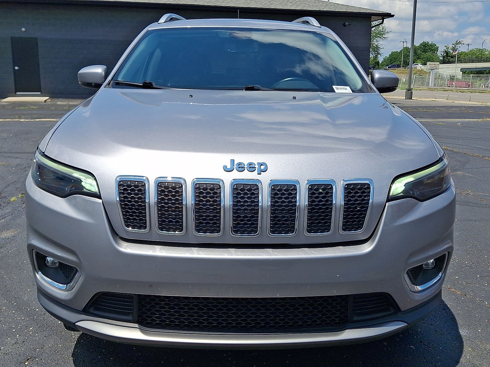 Used 2020 Jeep Cherokee Limited AWD/4WD image 29