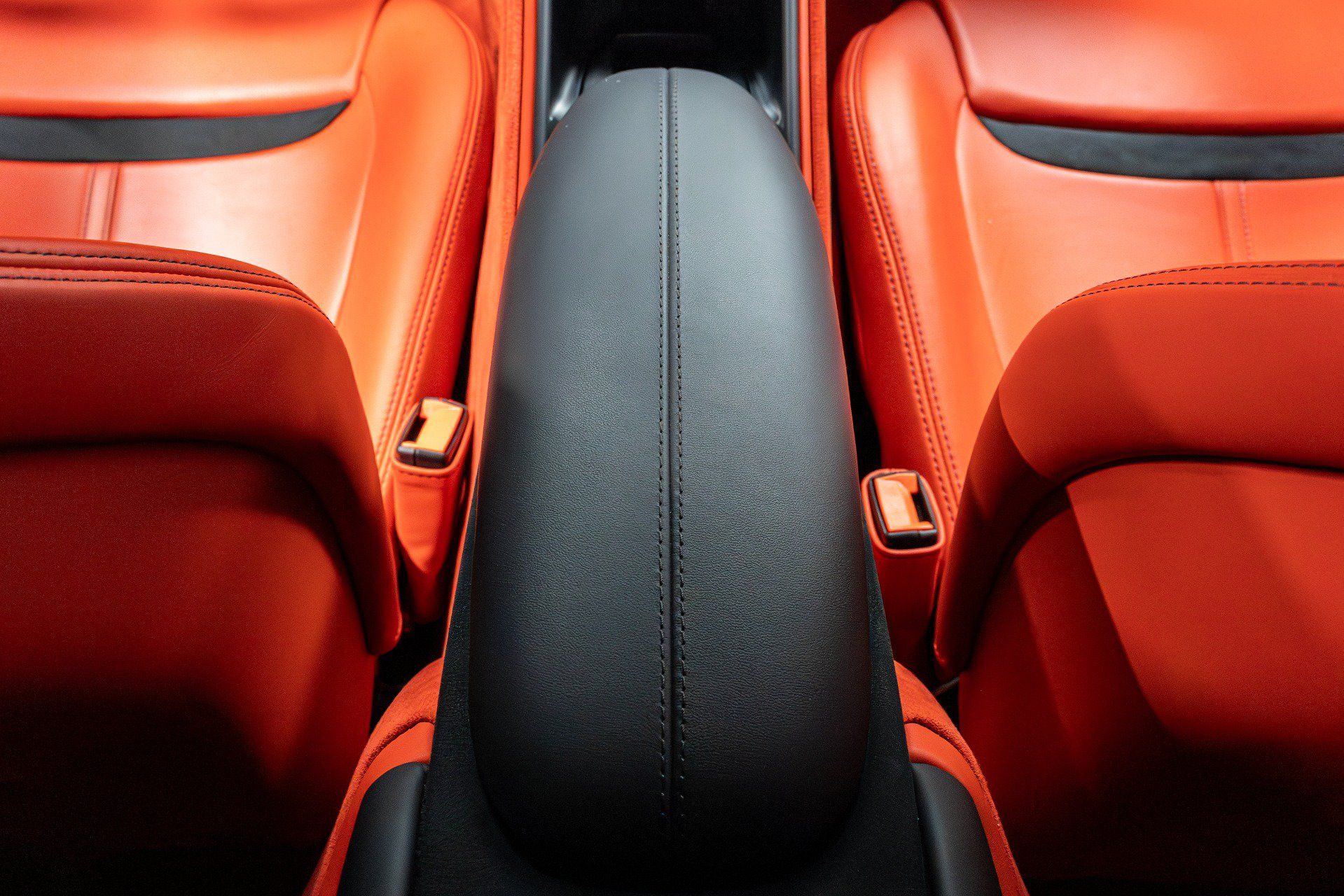 Used 2022 Ferrari Roma RWD image 31
