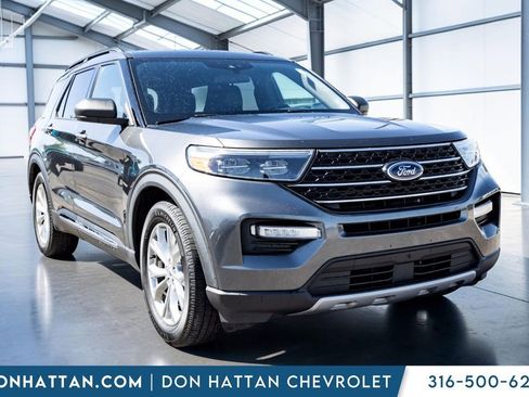 Used 2020 Ford Explorer XLT w/ Equipment Group 202A RWD image 25