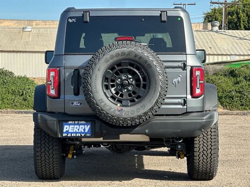 New 2026 Ford Bronco Badlands image 5