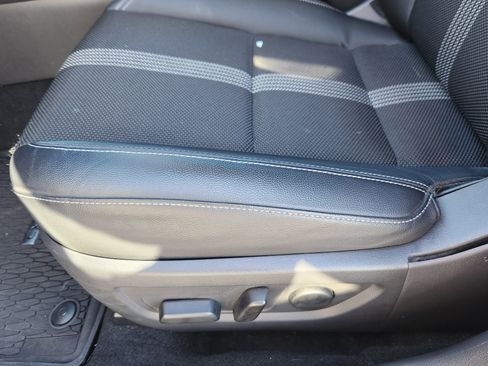 Used 2024 MAZDA CX-50 AWD 2.5 S w/ Premium Package image 18