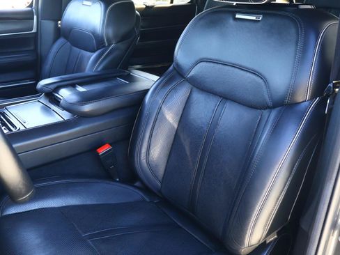 Used 2022 Jeep Grand Wagoneer Series II AWD/4WD image 16