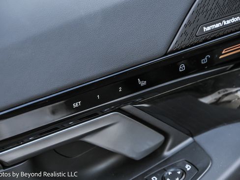 Used 2024 BMW 530i xDrive image 24