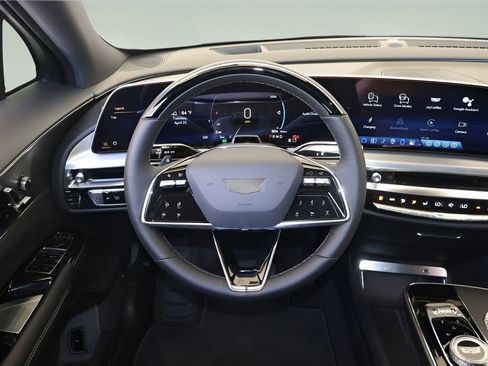 New 2026 Cadillac Lyriq Sport AWD/4WD image 15