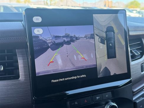 Used 2024 Ford Expedition Limited image 19