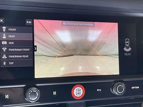 Certified 2026 Porsche Macan AWD/4WD image 36