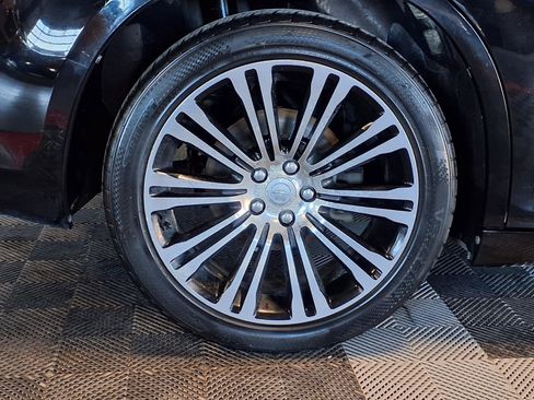 Used 2013 Chrysler 300 S w/ Luxury Group image 7