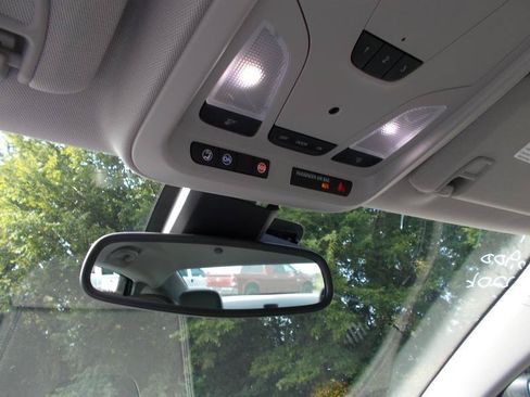 Used 2015 Chevrolet Impala LT w/ Convenience Package FWD image 34