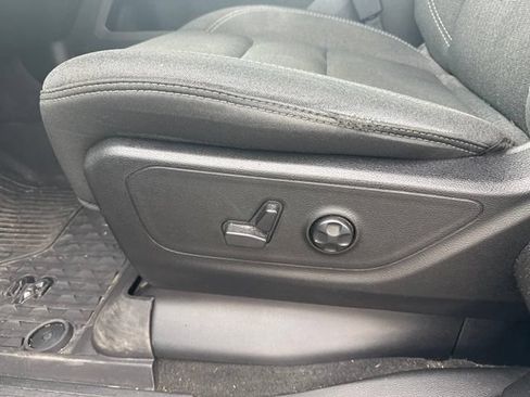 Used 2020 RAM 1500 Big Horn AWD/4WD image 13