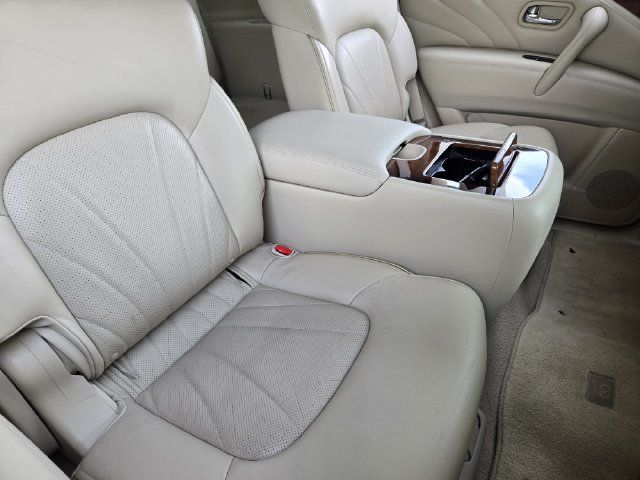 Used 2016 INFINITI QX80 4WD w/ Deluxe Technology Package image 30