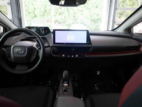 Certified 2026 Toyota Prius Plug-In Hybrid FWD image 21