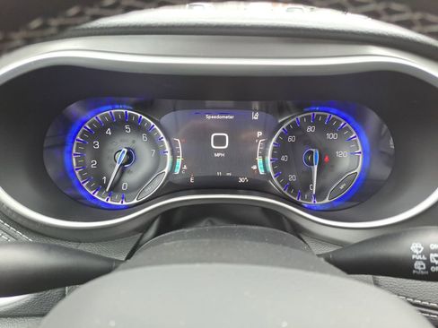 New 2026 Chrysler Pacifica Select w/ S Appearance Package image 17