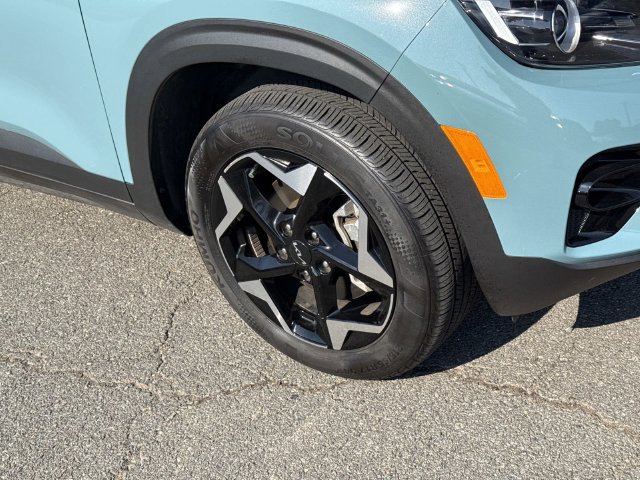 Used 2025 Kia Seltos EX AWD/4WD image 7