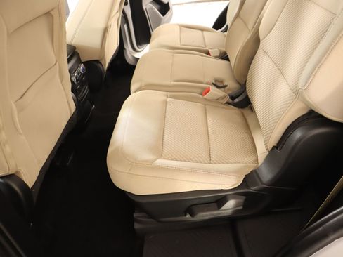 Used 2022 Ford Explorer 4WD image 12