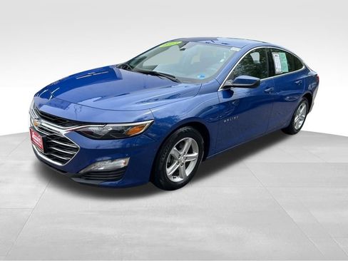 Used 2023 Chevrolet Malibu LT FWD image 3