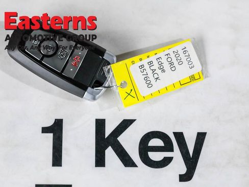 Used 2020 Ford Edge SEL image 25