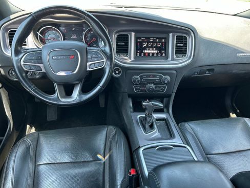 Used 2021 Dodge Charger SXT w/ Leather Interior Group image 6