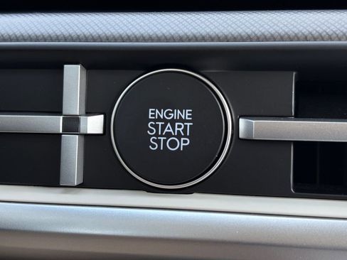 New 2026 Hyundai Santa Fe SE image 17