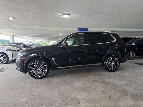 Used 2026 BMW X5 sDrive40i RWD image 2