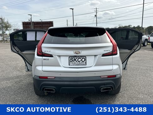 Used 2019 Cadillac XT4 Luxury w/ Cold Weather Package image 33