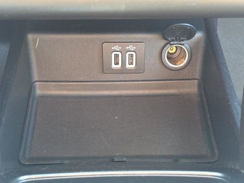 Used 2020 Ford Fusion SE image 29