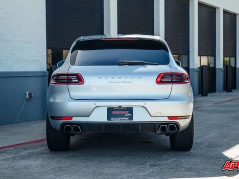Used 2015 Porsche Macan Turbo image 16