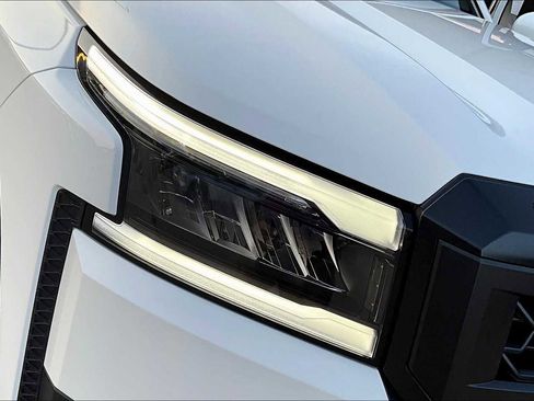 New 2026 Nissan Frontier Pro-X w/ Pro-X Convenience Package image 13