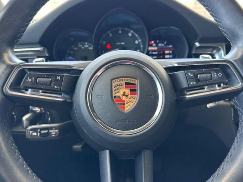 Certified 2023 Porsche Macan AWD/4WD image 24